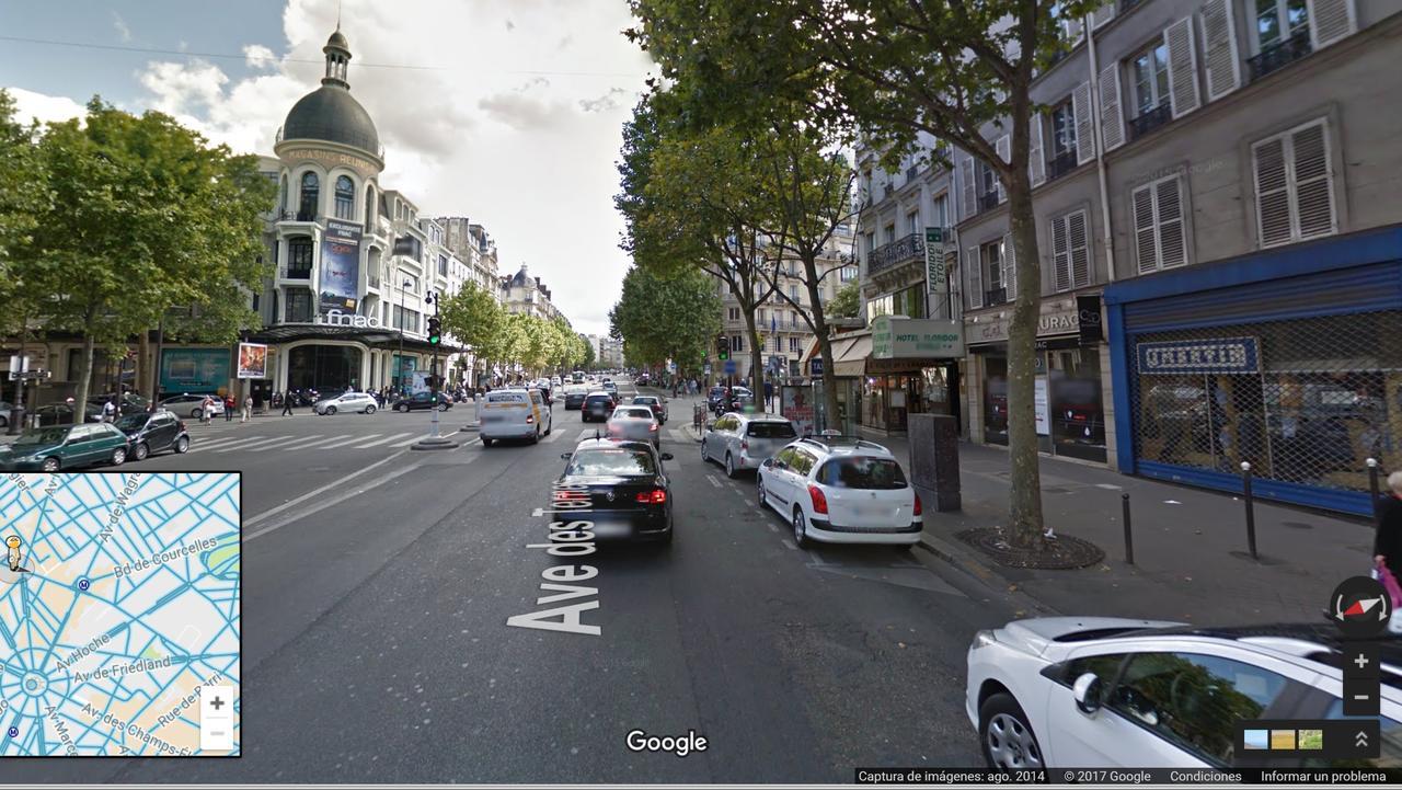 Le Triomphe Elysees Parigi Esterno foto