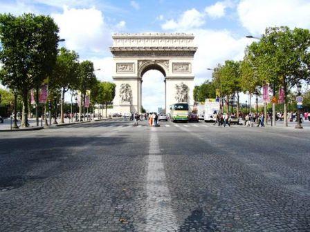 Le Triomphe Elysees Parigi Esterno foto